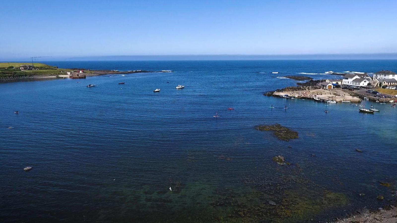 Bayview Hotel Bushmills Bagian luar foto