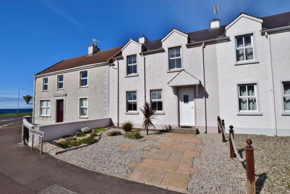 Bayview Hotel Bushmills Bagian luar foto